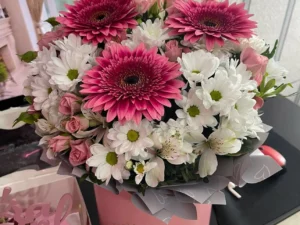 Compoziția Gerbera roz